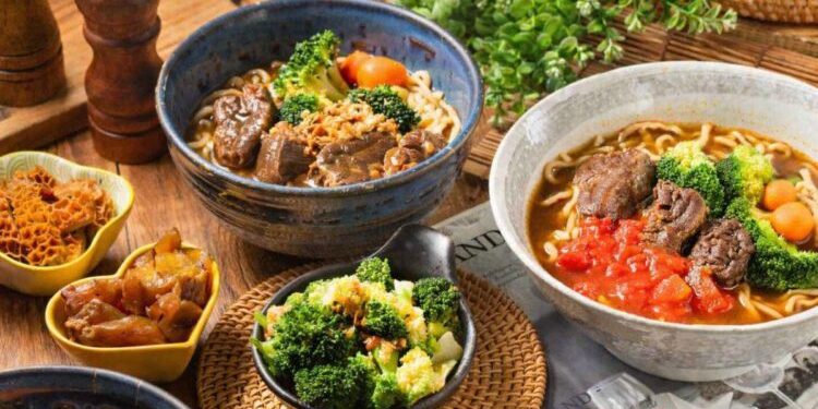 台南北區牛肉麵推薦 四公分厚切肉塊 純牛肉熬煮羅宋風味湯頭