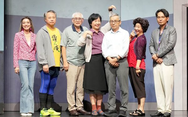 《人間條件八》強化歌舞元素再進化 吳念真自嘲人生笑看荒謬家庭