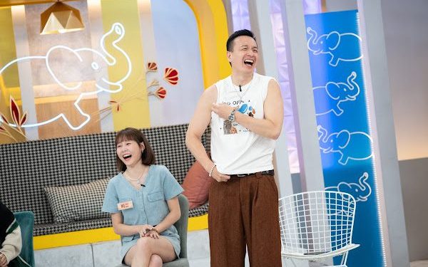 小鐘《不熙娣》棚內脫衣爆汗做伏地挺身 遭小S逼瘋:錢太難賺