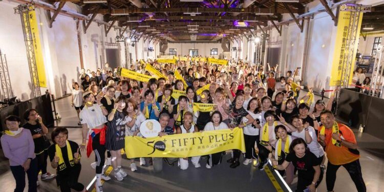 觀光署「凰金遊程」慢旅 齊聚6000名樂齡族 玩出美好人生