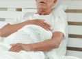 PSA 指數反彈莫驚慌 醫師解析攝護腺癌後續檢測與治療新趨勢