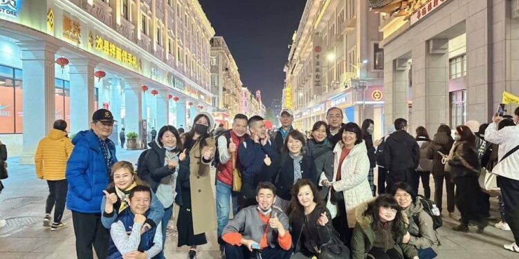 從新型態批發到公益實踐 吉原爸整合亞洲供應鏈打造共贏平台 帶領會員拓展收入與國際視野