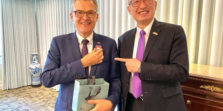外交部政務次長吳志中款宴德國國會外交委員會議員齊舍偉特