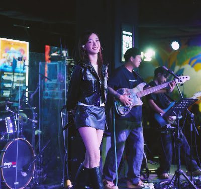 Julia吳卓源新加坡演出全場大合唱 與live band合作嗨喊「非常過癮」