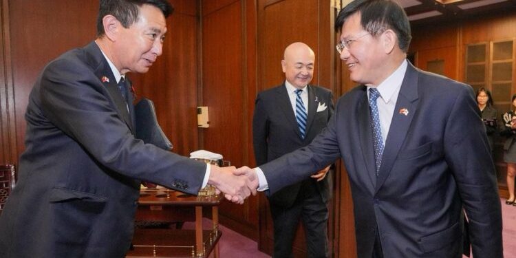外交部長林佳龍午宴「日本維新會官民合作推進協議會」訪問團，深化台日友好關係及經貿合作