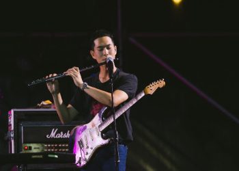 宇宙人首唱〈Dear You〉 阿奎解鎖長笛演奏初體驗遭老婆吐槽：「不要再吹了！」