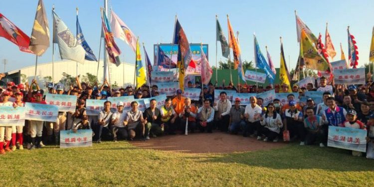 2023臺南市巨人盃全國少棒錦標賽登場 黃偉哲任開球嘉賓 期許冠軍金盃留在臺南