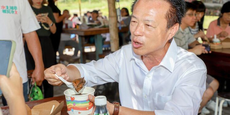 水上鄉仙草柔軟節登場　翁章梁大推紅骨仙草特色美食