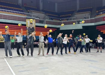 第六屆台電盃排球錦標賽開賽 南高屏國小排球選手齊聚屏東體育館切磋競技