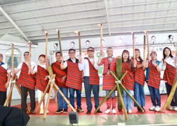 南投縣長傳統儀式點燃竹筒炮　歡樂北港溪溫泉季揭幕