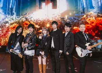 五月天《回到那一天》演唱會上海最終場 宋雨琦乘著「專機」登場