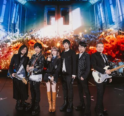 五月天《回到那一天》演唱會上海最終場 宋雨琦乘著「專機」登場