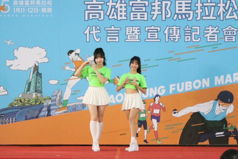 3-e69cace5b186e9ab98e99b84e5af8ce982a6e9a6ace68b89e69dbee590b9e8b5b7e68789e68fb4e6978be9a2a8efbc8ce794b1e9ab98e99b84e59ca8e59cb0e79a84e99f93e59c8be7b18de595a6e595a6e99a8ae5a5b3e7a59ee69cb4e697bbe69b99