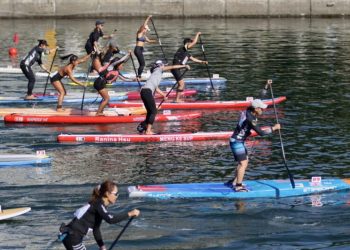 海洋派對嗨起來 SUP立式划槳率先登場