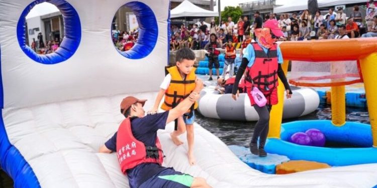 大港造筏競賽 成功創造話題帶動高雄運動產業發展