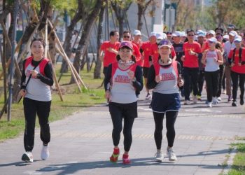 走跑高雄2.0掀運動熱潮　侯尊堯局長親抽壓軸大獎Gogoro電動機車