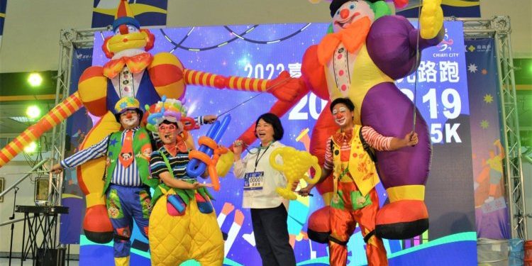 星空下雙潭路跑　感受嘉義湖光山色美景