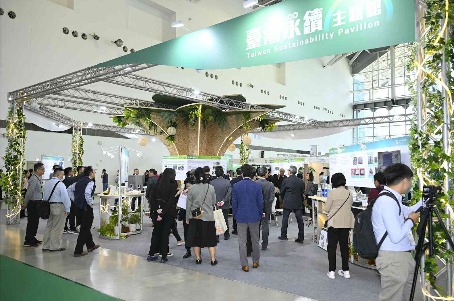 d009277f-81fd-4288-8238-c4e28b542399