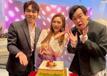 吳申梅Gigi棚內遭突襲慶生！ 康康許志豪率近百人齊唱生日快樂
