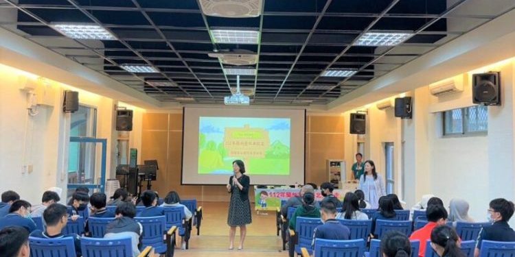 蘭州國中「登山成年禮」臺北大縱走,雙語登山健行尋寶任務