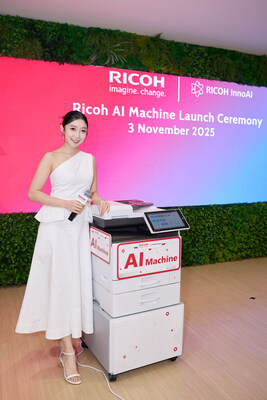 理光隆重推出全新「Ricoh AI文件處理器」,結合多功能打印機(MFP)及創新 InnoAI Linker 技術,現場同步展示 InnoAI Hub 知識管理平台。AI文件處理器並可一鍵連接至 InnoAI Hub,協助企業實現數碼轉型,開啟智能文件新時代。 理光隆重推出全新「Ricoh AI文件處理器」,結合多功能打印機(MFP)及創新 InnoAI Linker 技術,現場同步展示 InnoAI Hub 知識管理平台。AI文件處理器並可一鍵連接至 InnoAI Hub,協助企業實現數碼轉型,開啟智能文件新時代。