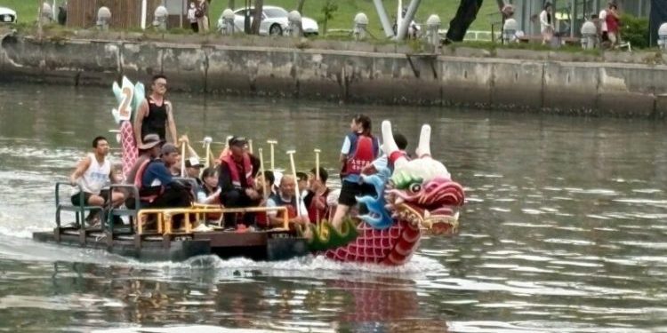 破除身障框架 高雄自強協會龍舟賽寫下感人運動精神