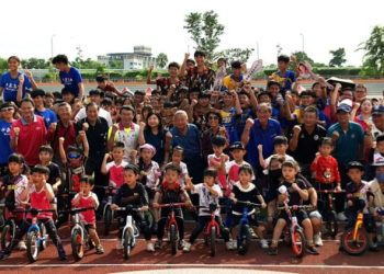 高雄市全民運動嘉年華熱力登場　國防體能戰技最吸睛