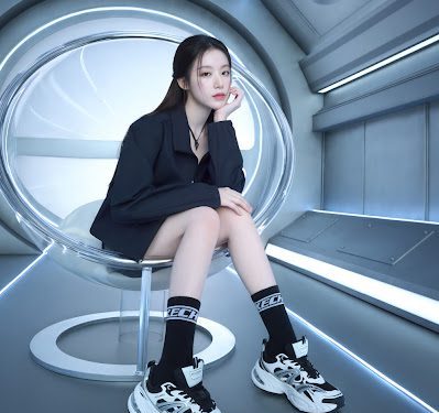 舒華演繹SKECHERS秋冬Y3K科技時尚 邀你走進未來的「舒式宇宙」