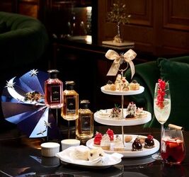 澳門瑞吉酒店臻獻節慶禮贊，共度璀璨佳節