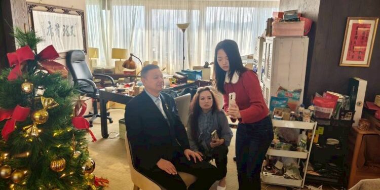 顛覆教學模式 騰凰攜手承瀛學苑 推出沉浸式線下AI短視頻實戰課程