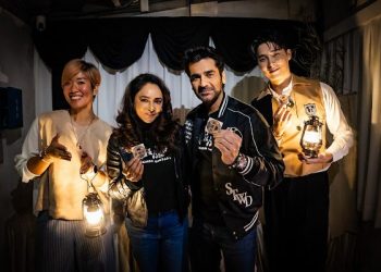 印度男星阿建巴吉瓦與探員宋偉恩挑戰恐怖搜查 沉浸式翻屍找線索嚇破膽