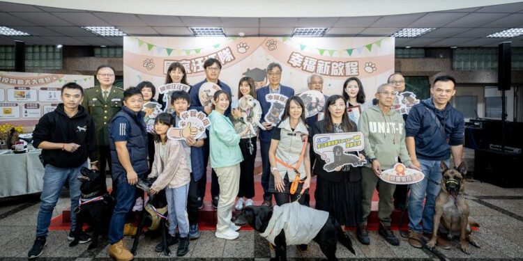農業部表揚退役執勤犬 公私協力打造退役犬幸福照護