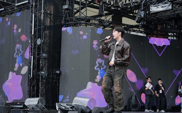 巨星耶誕演唱會彩排直擊 卡司表演舞臺設計搶先看