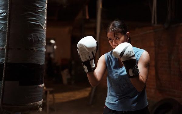 《恨女的逆襲》亞洲盃金牌陳嘉玲「黑臉」罵哭眾演員 蔡振南獲奧運國手認證「真的像」