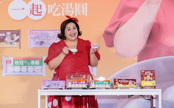 鍾欣凌體驗湯圓傳統六道工序 冬至前夕拜師 挑戰義式提拉米蘇湯圓奶酪