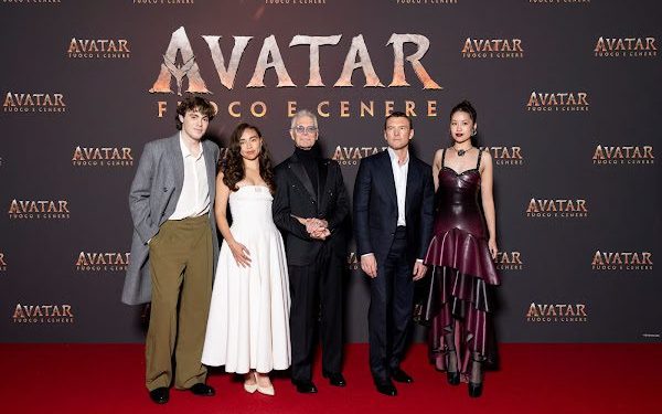 《阿凡達：火與燼》世界巡迴大成功 最新片段反派密謀令人牙癢癢