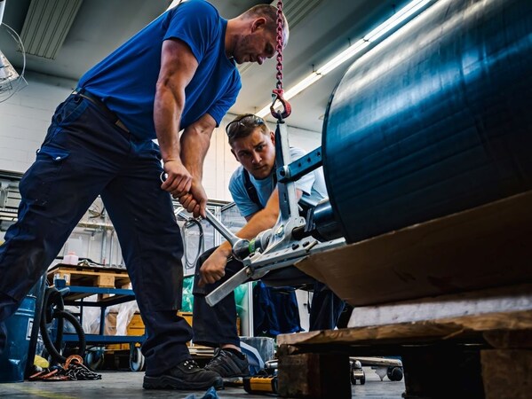 薩克森-安哈特州 (Saxony-Anhalt) 奧斯特維克 (Osterwieck) 的 Ramme Electric Machines 生產電動船用馬達 薩克森-安哈特州 (Saxony-Anhalt) 奧斯特維克 (Osterwieck) 的 Ramme Electric Machines 生產電動船用馬達