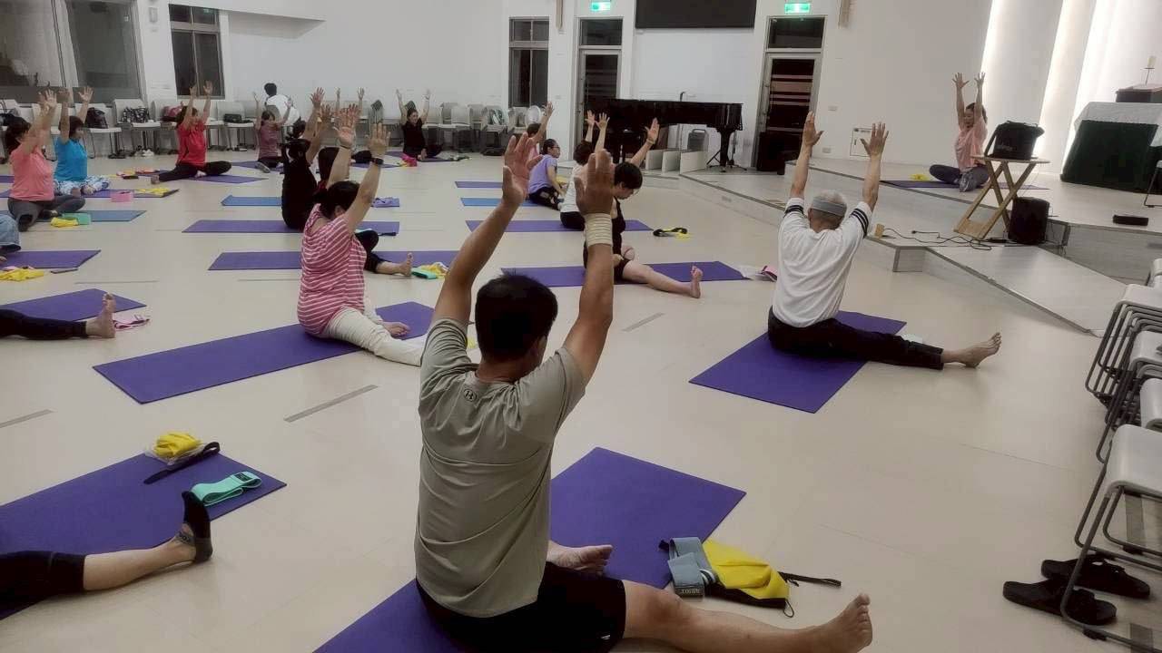 o1280072015731433449