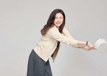 何如芸談切斷30年婚姻 看舞台劇《婚內失戀》劇本崩潰大哭