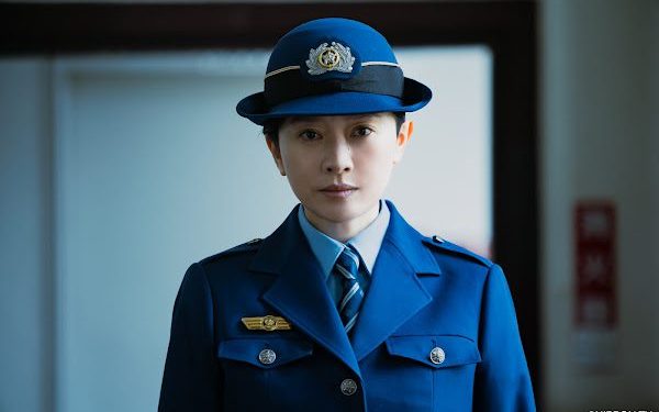 《失控的她》篠原涼子禁忌愛上死刑犯！SixTONES 成員傑西「冷笑話大賽」逗樂日劇女王