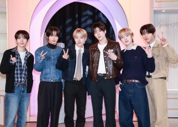 TVBS《T爆娛樂》專訪NCT WISH 　香菜餅乾SION一吃嚇壞