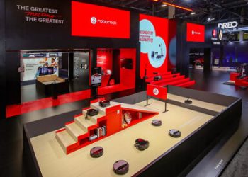 石頭科技在CES 2026上發布全球首款輪足掃地機器人並與皇馬達成合作