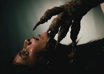 《鬼追蹤》實拍墨西哥猛鬼大樓 巫術痕跡、自殺屋主遺物全入鏡