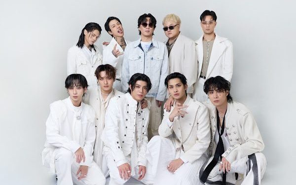 FEniX白隊開場全場炸!合體偶像林志穎嗨翻紅白