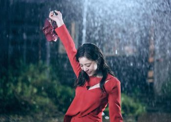 〈猜不透〉灑脫版MV淋雨戲拍得唯美 體感8度低溫丁噹冷到「石化」