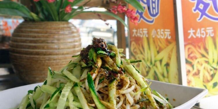 屏東崁頂必吃老店 堅持自製比例 無添加化學成分Q彈涼麵