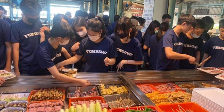 宜蘭五結釣蝦場 釣蝦＋熱炒＋自助烤肉 雨天也能玩 打造全天候休閒空間