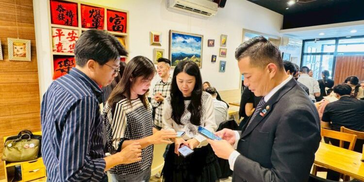 為花蓮店家企業升級 誠翊資訊從一張AI數位名片開始