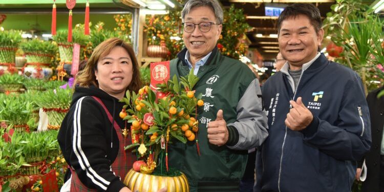 農曆年前視察花卉批發市場 農業部陳駿季部長關心年節花卉供應