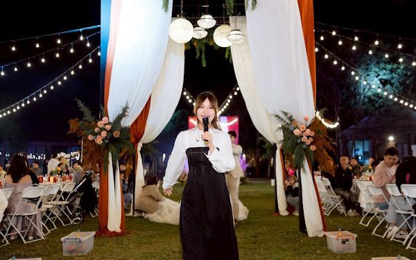 《鹹酸甜》成婚禮新國歌 陳佩賢驚喜現身歌迷婚禮 擔任證婚人 見證幸福愛情